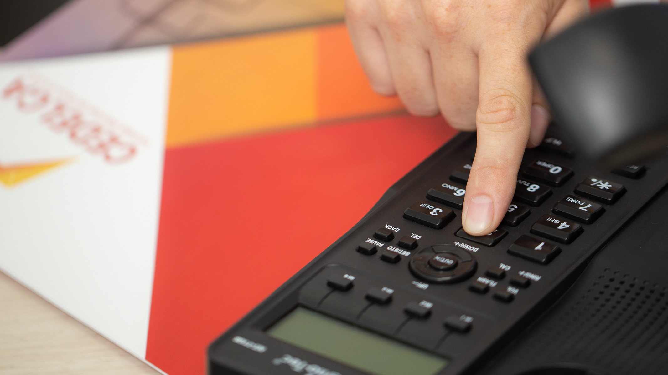 Apreciado usuario, a continuación podrá consultar los canales de atención de Centrales Eléctricas del Cauca